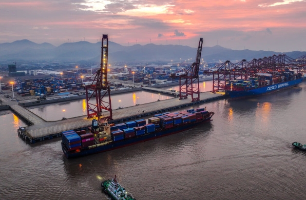 寧波貨代公司如同一座堅實的橋梁，連接著世界各地的貿易往來