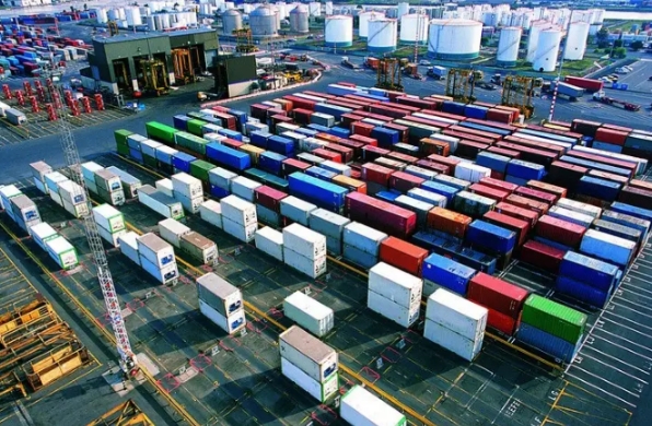 青島海運(yùn)物流公司斷開拓創(chuàng)新，逐漸發(fā)展成為業(yè)內(nèi)知名的海運(yùn)物流巨頭