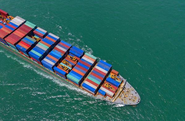 天津國際物流業(yè)在面臨挑戰(zhàn)的同時也具有巨大的發(fā)展?jié)摿? width=