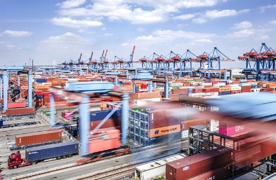 天津貨代公司的轉(zhuǎn)型之路并非一帆風(fēng)順，需要克服種種挑戰(zhàn)